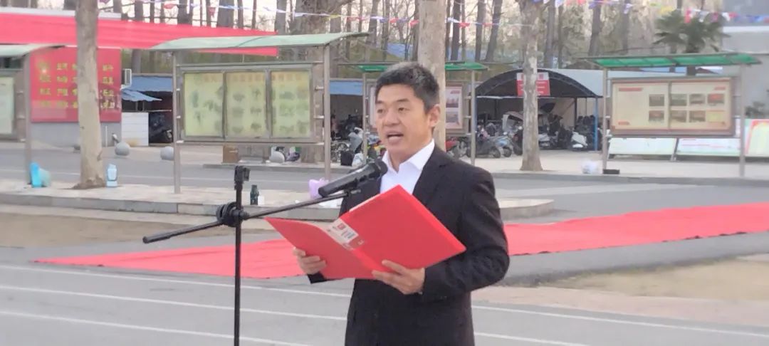 智慧陪考，家校护航——扶沟二高举行高三年级家长会